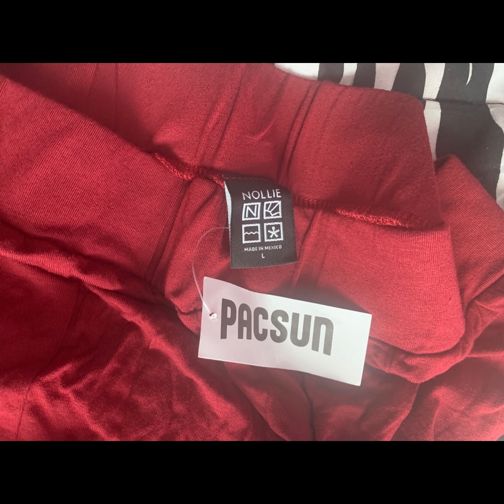 Pacsun Asymmetrical🔻flow bottom Skirt